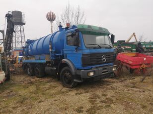 شاحنة شفط مياه المجاري Mercedes-Benz 2426