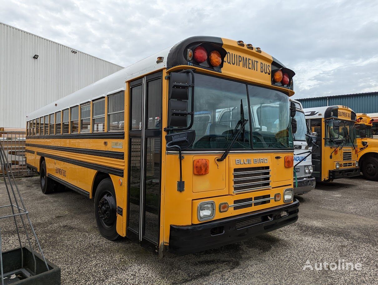 الحافلة المدرسية Blue Bird TC2000
